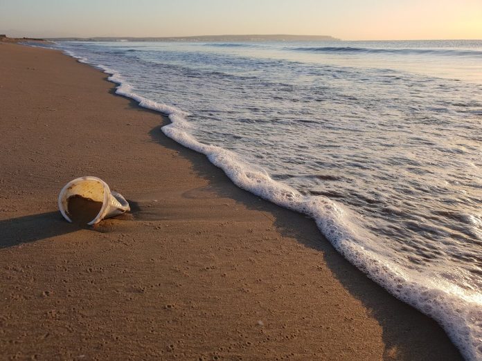 cerveceria_ab_inbev_a_traves_de_su_marca_corona_se_suma_a_la_alianza_del_pacifico_para_la_limpieza_del_oceano_1