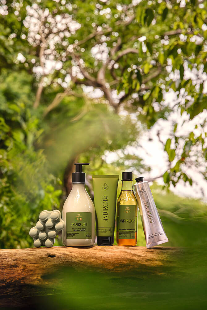 natura_ekos_celebra_25_anos_con_andiroba_potencia_antifatiga_que_restaura_la_piel_y_alivia_tensiones_1