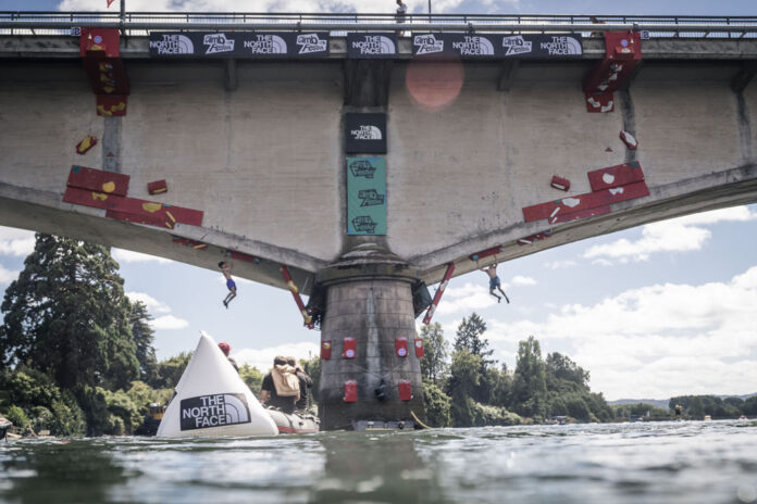 climb_festival_2026_adrenalina_velocidad_y_15_metros_de_caida_libre_sobre_el_rio_calle_calle_1