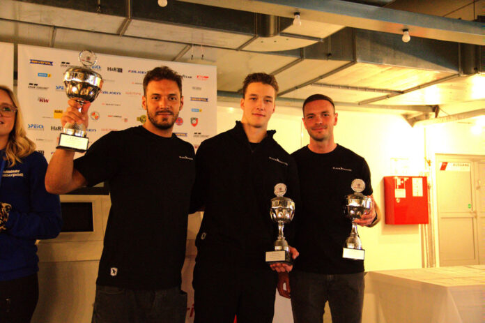 benja_hites_logra_su_quinto_podio_en_el_infierno_verde_de_nurburgring_1