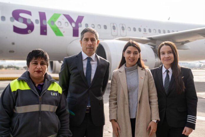 sky_firma_compromiso_con_el_ministerio_de_la_mujer_para_impulsar_la_participacion_femenina_en_la_industria_aeronautica_1