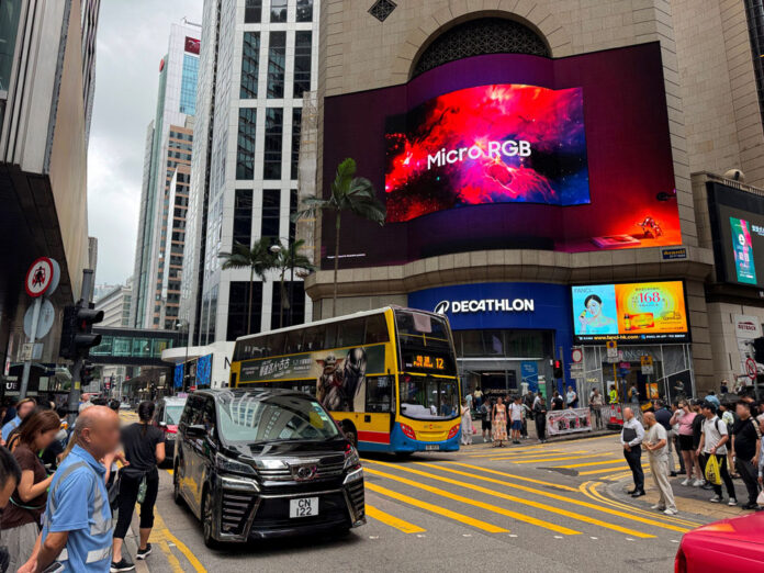 samsung_lanza_campanas_publicitarias_globales_emblematicas_en_exteriores_para_micro_rgb_1