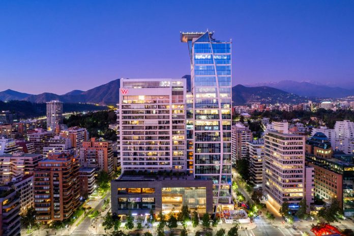 w_santiago_fortalece_su_posicion_como_el_principal_punto_de_encuentro_del_distrito_financiero_y_gastronomico_de_santiago_1