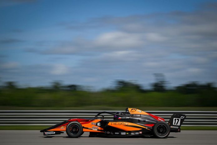 clemente_huerta_consigue_el_primer_podio_de_la_temporada_en_campeonato_de_usa_de_f4_1
