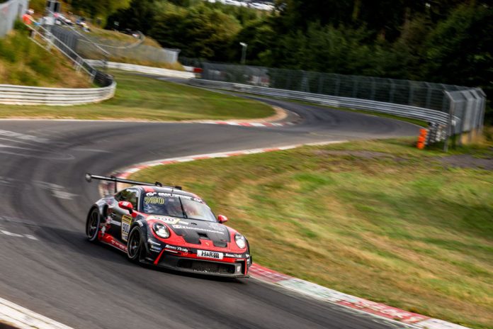 benja_hites_vuelve_a_ganar_en_nurburgring_en_la_serie_endurance_porsche_1