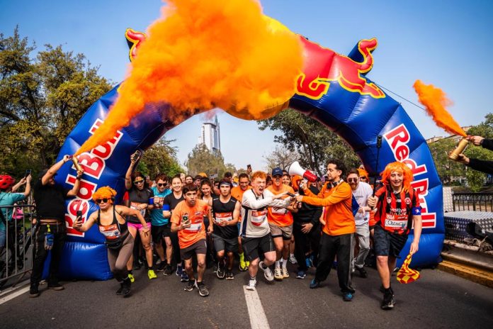 todo_un_exito_fue_la_primera_edicion_de_la_coloro_run_cientos_de_colorines_repletaron_las_calles_de_santiago_1